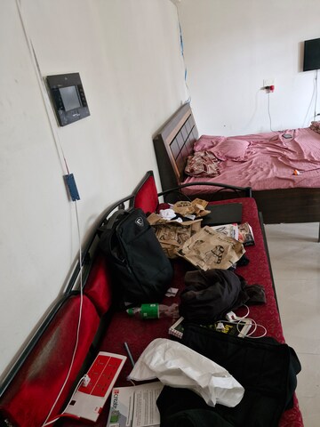 Bedroom in Studio Apartment at Hadapsar – for Rent