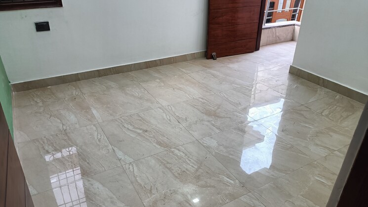 Room, sector 1 vaishali 3 Bedroom 1200 Sq.Ft. Builder Floor In Sector 1 Vaishali Ghaziabad 9553280