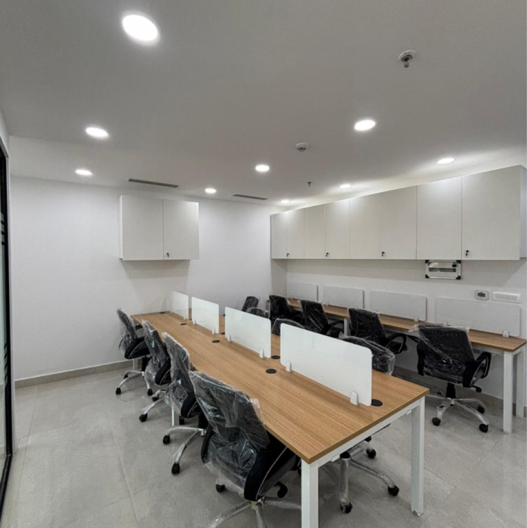 Team Area, spaze-itech-park Commercial Office Space 900 Sq.Ft. In Sispal Vihar Gurgaon 9553277