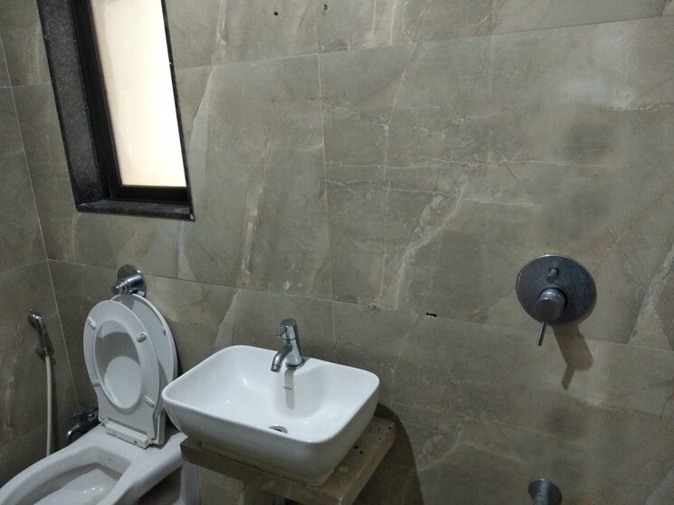 Bathroom, chandak-stella 3 Bedroom 881 Sq.Ft. Apartment In Goregaon West Mumbai 9553279