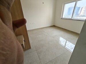 Room in 4 BHK Apartment at Prestige Waterford, Whitefield – for Rent