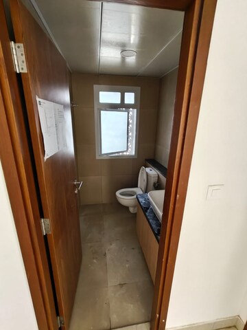 Bathroom in 4 BHK Apartment at Prestige Waterford, Whitefield – for Rent