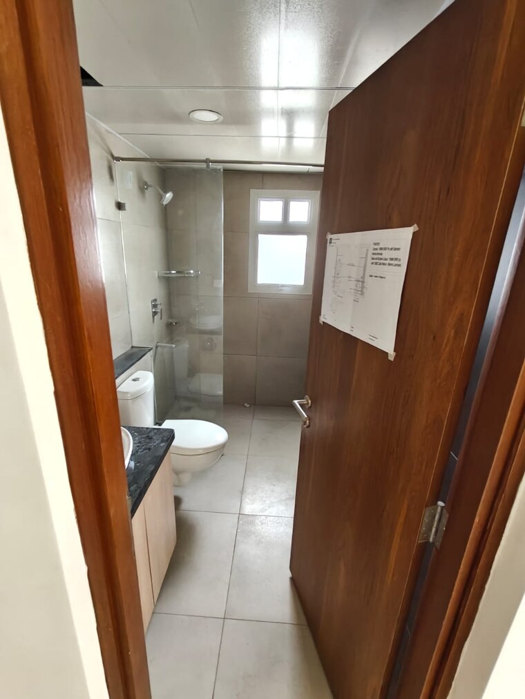 Bathroom, prestige-waterford 4 Bedroom 2555 Sq.Ft. Apartment In Whitefield Bangalore 9553251