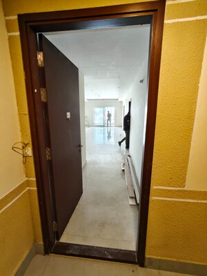 Building Lobby in 4 BHK Apartment at Prestige Waterford, Whitefield – for Rent