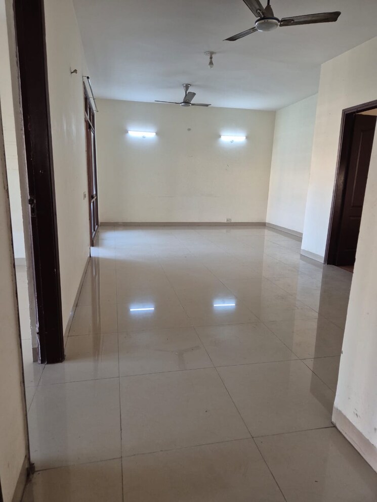 Bathroom, vipul-gardens-kalinga-nagar 2.5 Bedroom 900 Sq.Ft. Apartment In Kalinga Nagar Bhubaneswar 9553275
