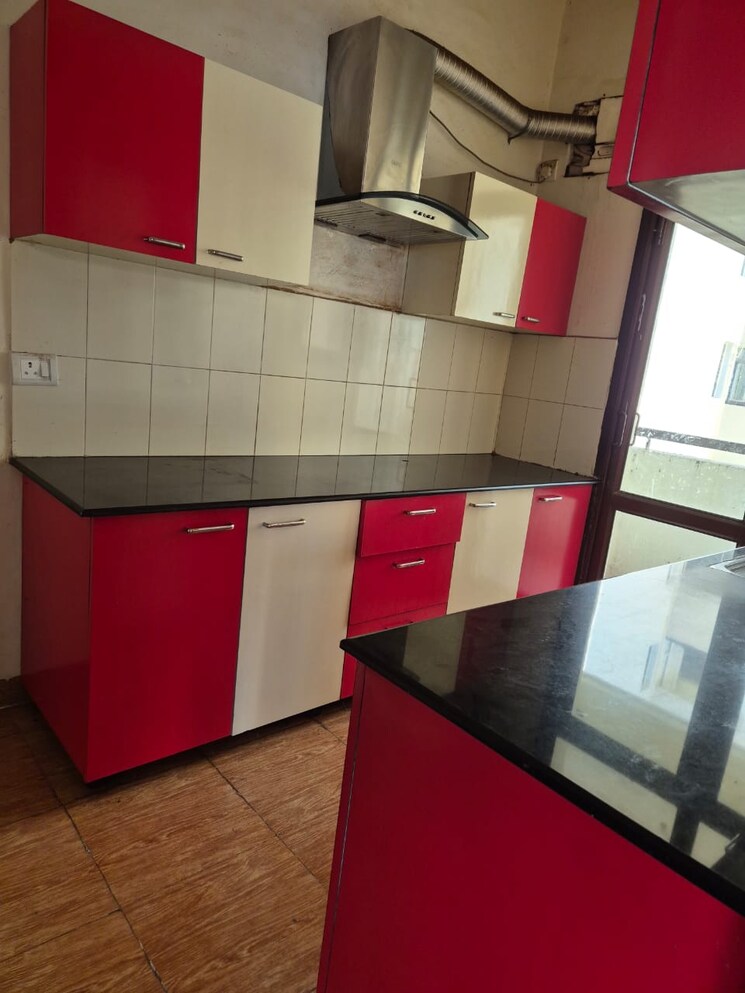 Kitchen, vipul-gardens-kalinga-nagar 2.5 Bedroom 900 Sq.Ft. Apartment In Kalinga Nagar Bhubaneswar 9553275