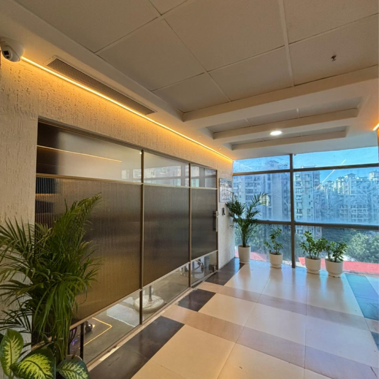 Balcony, spaze-itech-park Commercial Office Space 1000 Sq.Ft. In Sispal Vihar Gurgaon 9553297