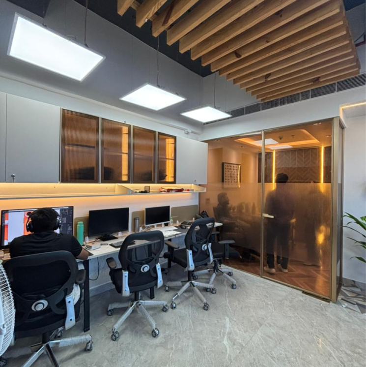  Parking, spaze-itech-park Commercial Office Space 1000 Sq.Ft. In Sispal Vihar Gurgaon 9553297