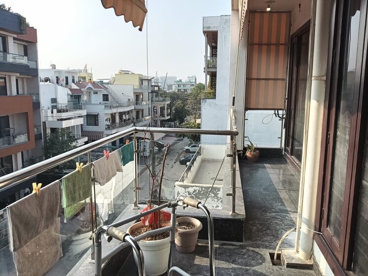Balcony, sector 46 4 Bedroom 2700 Sq.Ft. Builder Floor In Sector 46 Gurgaon 9553129