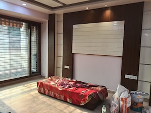 Bedroom in 4 BHK Builder Floor at Sector 46 – for Rent