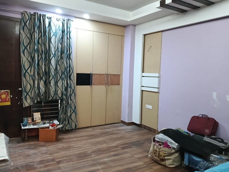  Parking, sector 46 4 Bedroom 2700 Sq.Ft. Builder Floor In Sector 46 Gurgaon 9553129