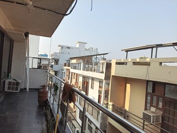 Gym in 4 BHK Builder Floor at Sector 46 – for Rent