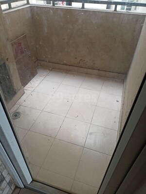 Bathroom in 3.5 BHK Apartment at Mapsko Royale Ville, Sector 82 – for Sale