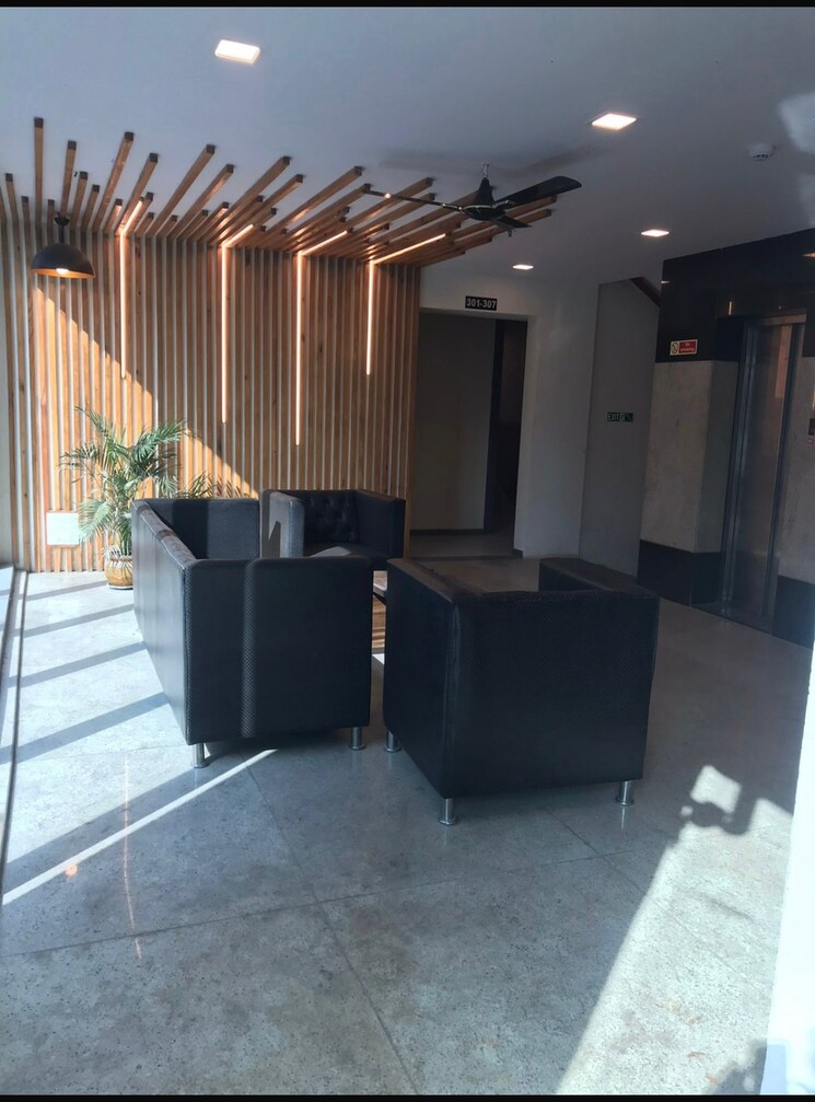 Living Room, solitaire-2 Commercial Office Space 450 Sq.Ft. In Malad West Mumbai 9553340