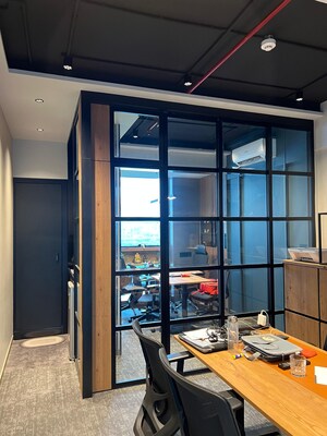 Team Area in  Office Space at Solitaire 2, Malad West – for Sale