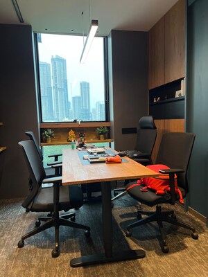 Team Area in  Office Space at Solitaire 2, Malad West – for Sale