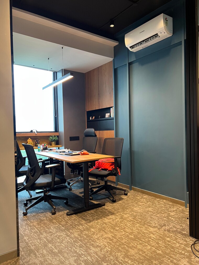 Gym, solitaire-2 Commercial Office Space 450 Sq.Ft. In Malad West Mumbai 9553340