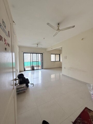 Room in 2 BHK Apartment at Magarpatta City Roystonea, Hadapsar – for Sale