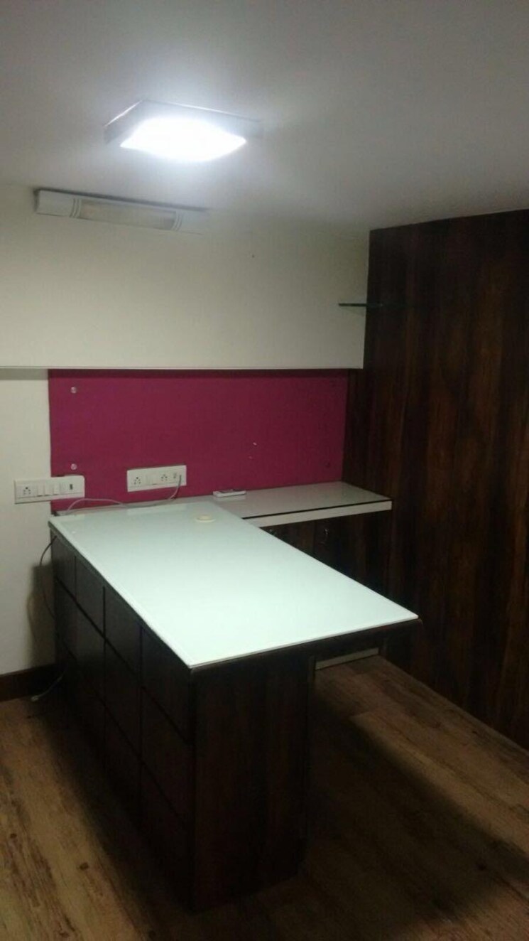 Team Area, neo-corporate-plaza Commercial Office Space 588 Sq.Ft. In Malad West Mumbai 9553367