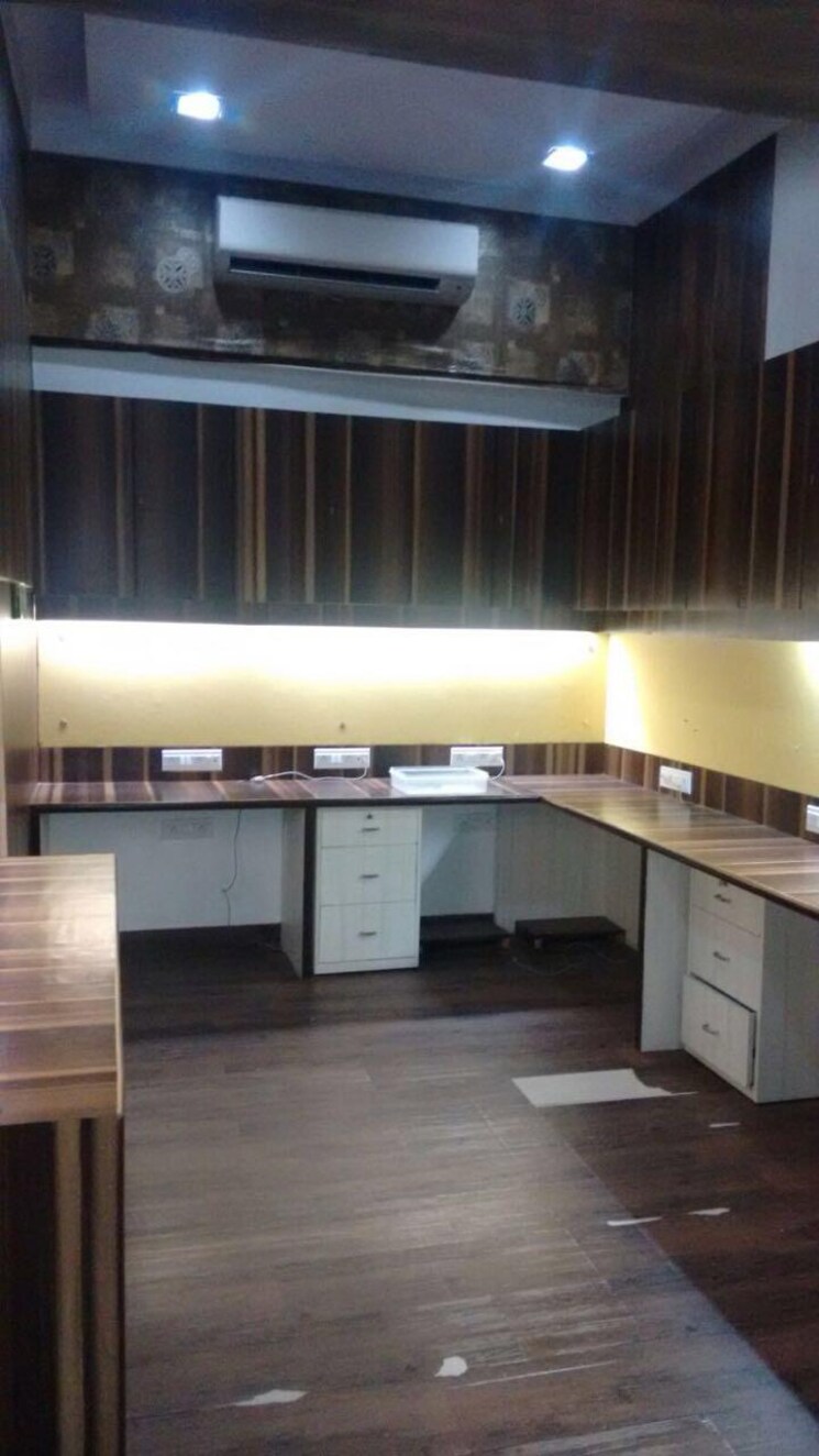 Team Area, neo-corporate-plaza Commercial Office Space 588 Sq.Ft. In Malad West Mumbai 9553367