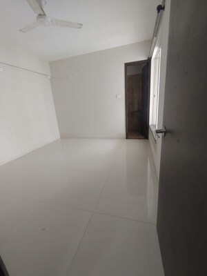 Room in 3 BHK Apartment at Pebbles II, Bavdhan – for Rent