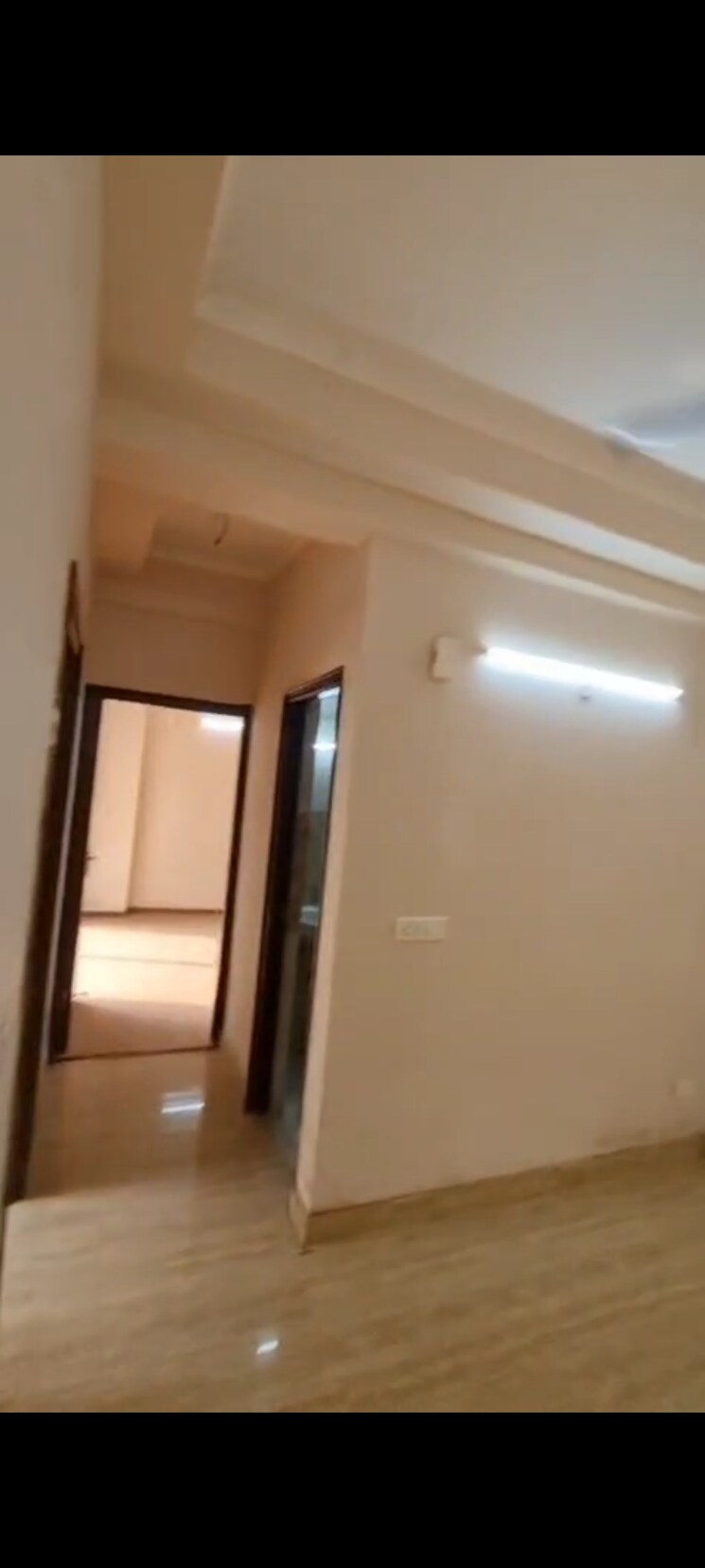 Room, amrapali-golf-homes 2.5 Bedroom 1200 Sq.Ft. Apartment In Sector 4 Greater Noida Greater Noida 9553422