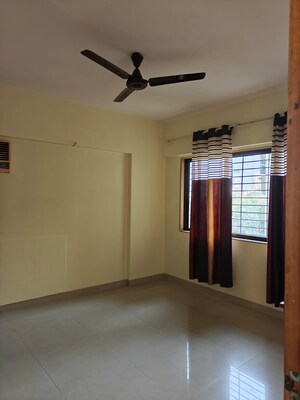 Room in 2 BHK Apartment at Aum Sahil Tower, Lower Parel – for Rent
