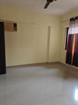 2 BHK Apartment For Rent in Aum Sahil Tower, Lower Parel