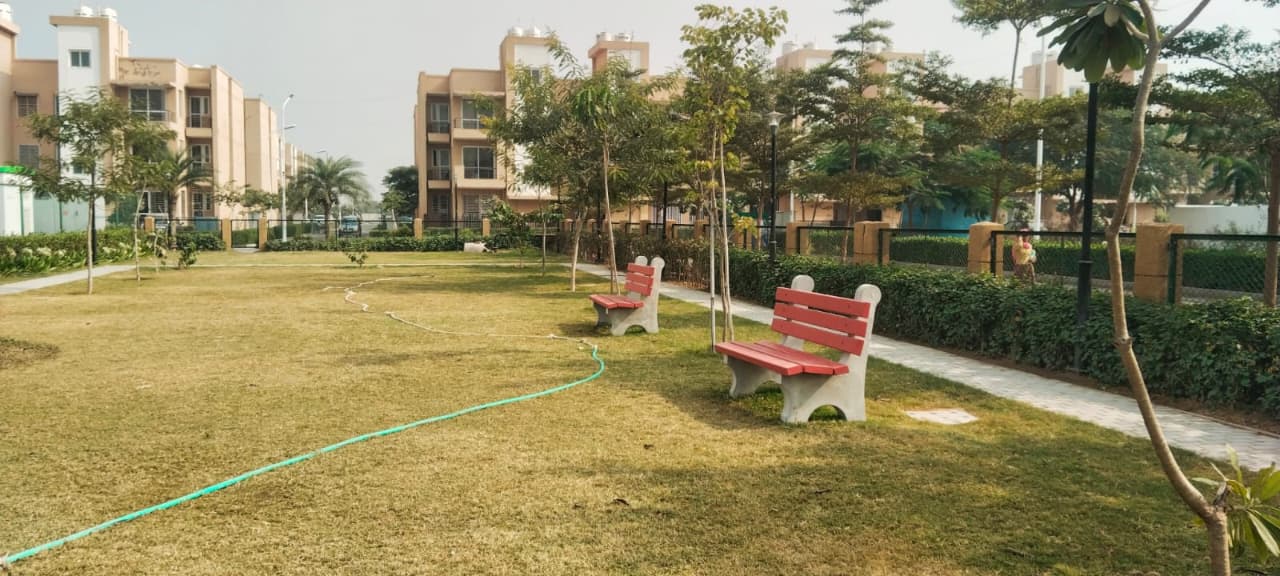 3 BHK Builder Floor For Sale in Bptp Park Sentosa