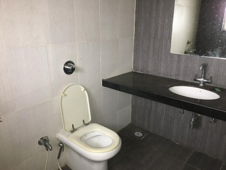 Bathroom, skyi-songbirds 3 Bedroom 957 Sq.Ft. Apartment In Bavdhan Pune 9553421