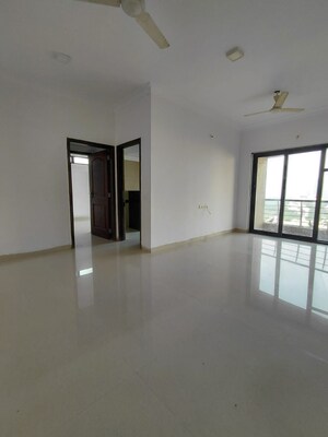 Room in 2 BHK Apartment at Raheja Interface Heights, Malad West – for Sale