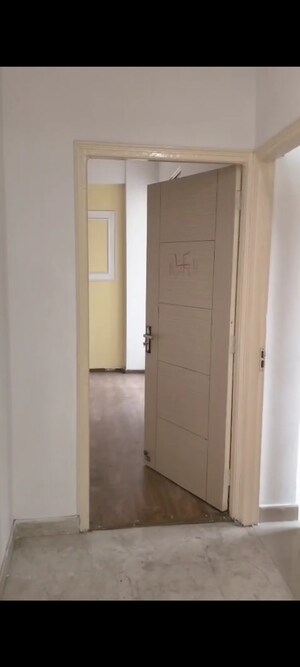 Bathroom in 3 BHK Apartment at Amrapali Golf Homes, Sector 4 Greater Noida – for Rent