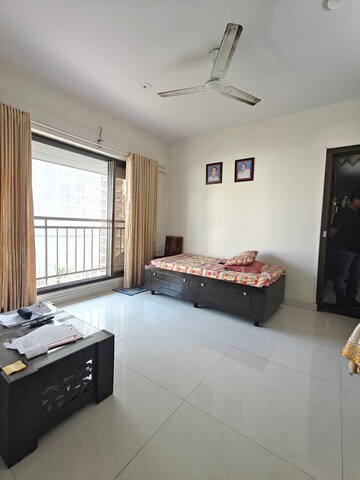 Room in 1 BHK Apartment at Andheri CHS, Andheri West – for Sale
