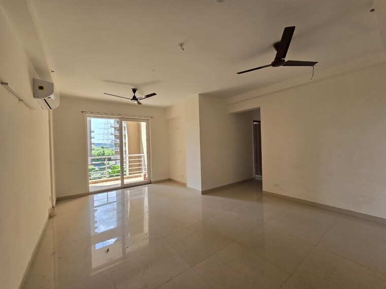 Room, paras-irene 2 Bedroom 1420 Sq.Ft. Apartment In Sector 70a Gurgaon 9553503