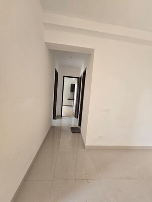 Room in 2 BHK Apartment at Paras Irene, Sector 70a – for Rent