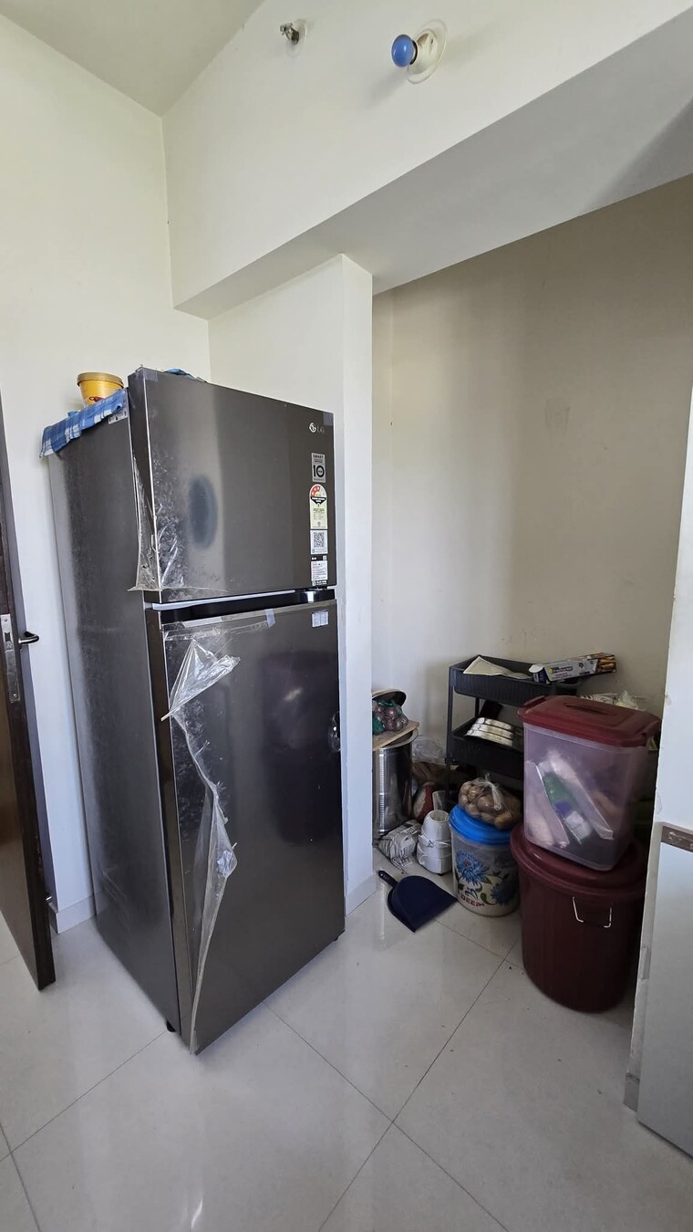 undefined, lodha-amara 2 Bedroom 900 Sq.Ft. Apartment In Kolshet Road Thane 9553486