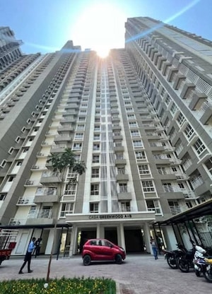 2 BHK Apartment For Rent in Lodha Amara, Kolshet Road