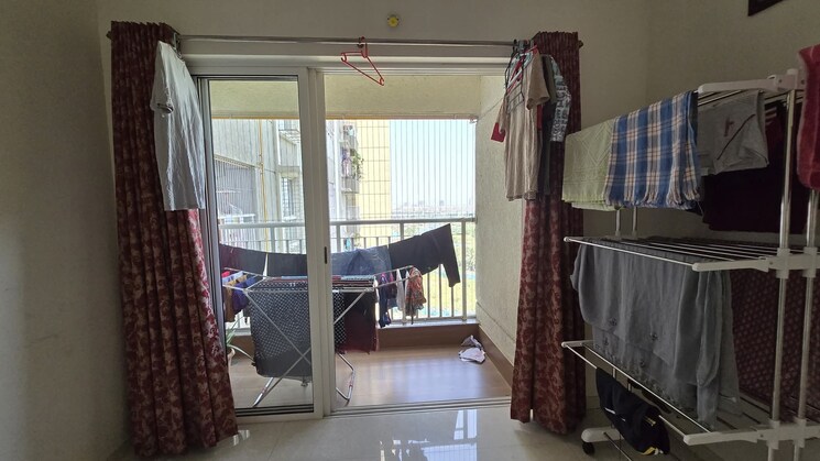 Balcony, lodha-amara 2 Bedroom 900 Sq.Ft. Apartment In Kolshet Road Thane 9553486