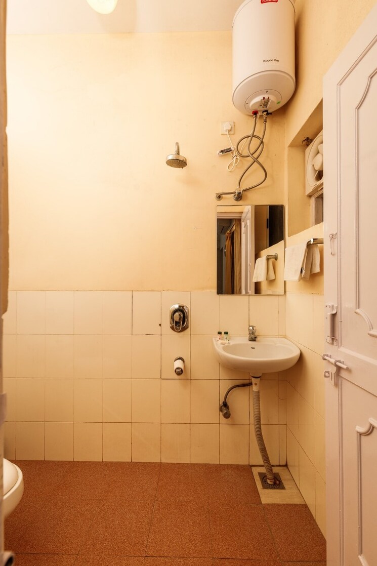 Bathroom, adarsh-palm-meadows 4 Bedroom 3400 Sq.Ft. Villa In Whitefield Bangalore 9553548