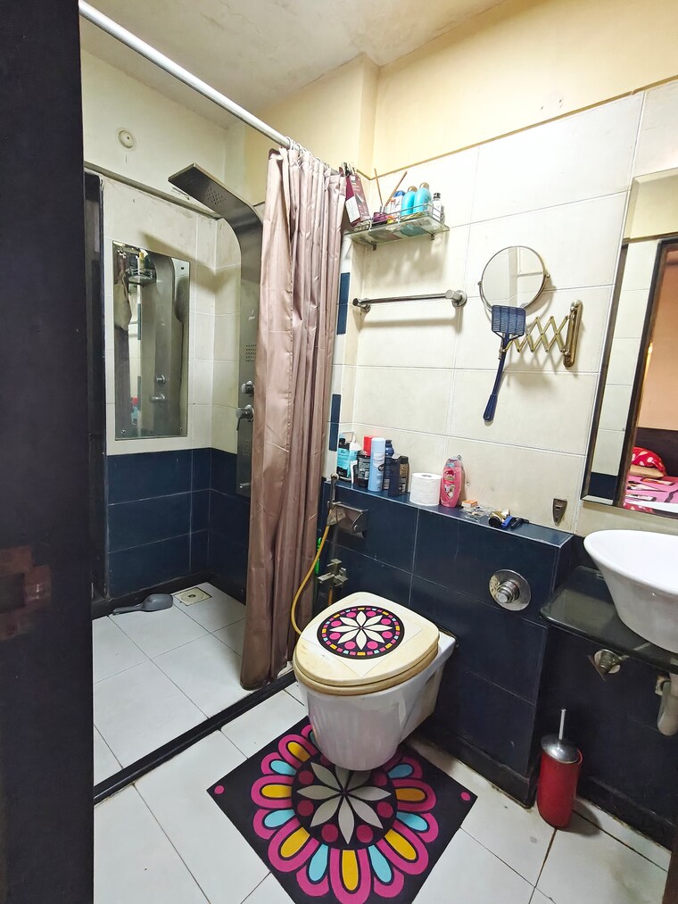 Master Bedroom, shiv-shakti-complex 3 Bedroom 1100 Sq.Ft. Apartment In Andheri West Mumbai 9553523