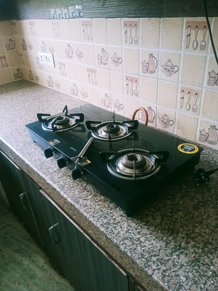  Parking, ansal-plaza-gurgaon 1.5 Bedroom 650 Sq.Ft. Builder Floor In Palam Vihar Gurgaon 9553497