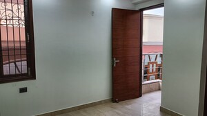 Room in 3 BHK Builder Floor at Sector 1 Vaishali – for Rent