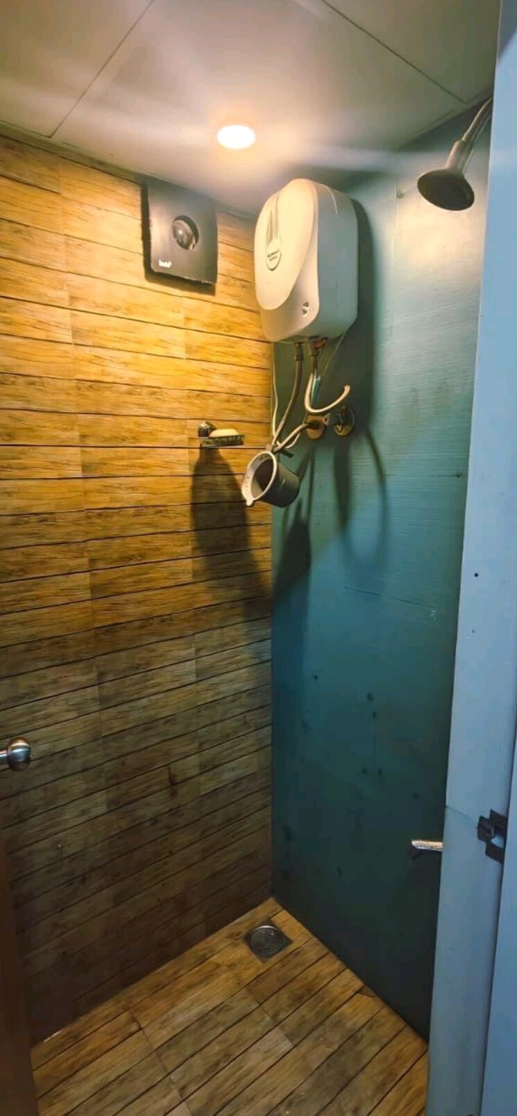 Bathroom, lodha-crown-quality-homes 1 Bedroom 500 Sq.Ft. Apartment In Majiwada Thane 9553559