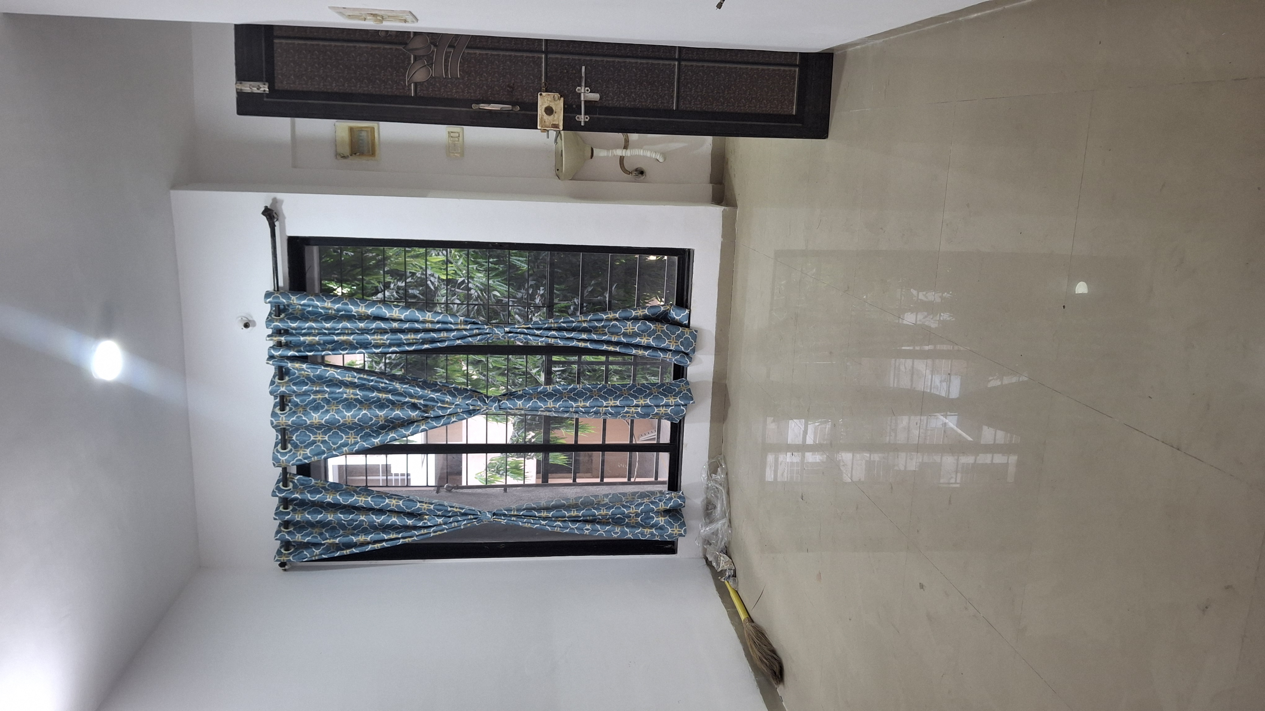 1 BHK + Servant Room Apartment For Sale in Malani Orchid