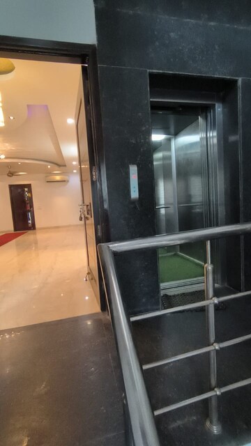 Kitchen in 3 BHK Builder Floor at Palam Vihar – for Rent