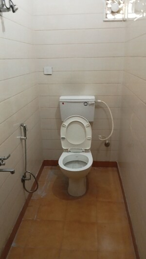 2 BHK Builder Floor For Rent in Gomti Nagar