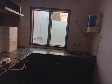 Kitchen in 2 BHK Builder Floor at Gomti Nagar – for Rent