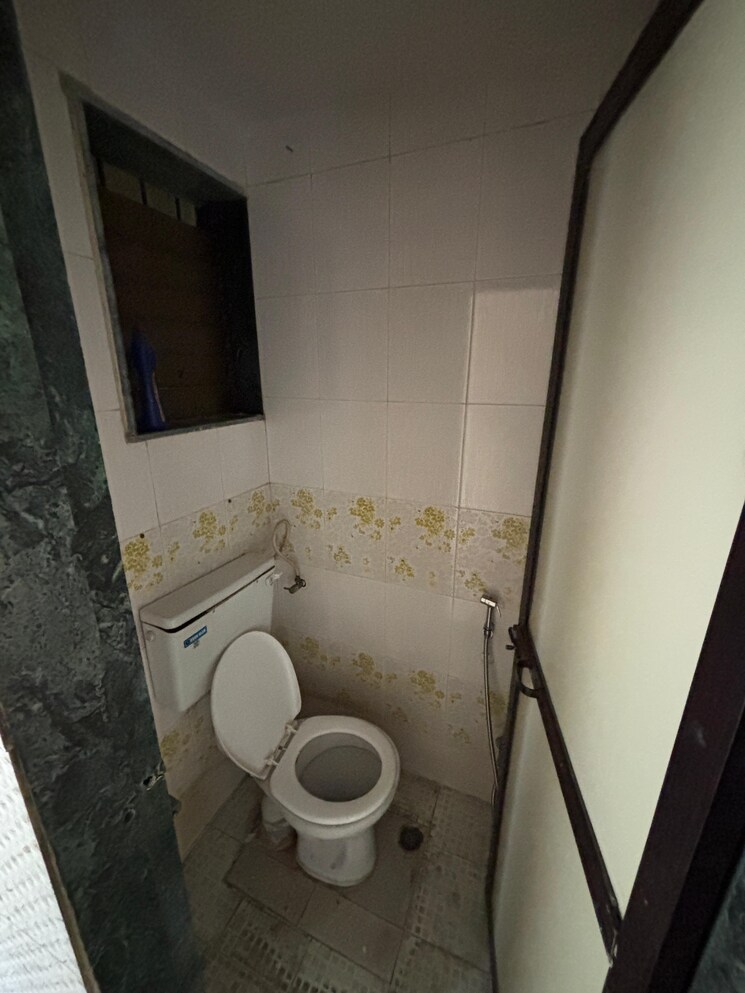 Bathroom, airoli 1 Bedroom 545 Sq.Ft. Apartment In Airoli Navi Mumbai 9553701