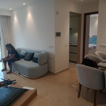 Team Area in 2 BHK Apartment at Hiranandani Highland, Powai – for Rent