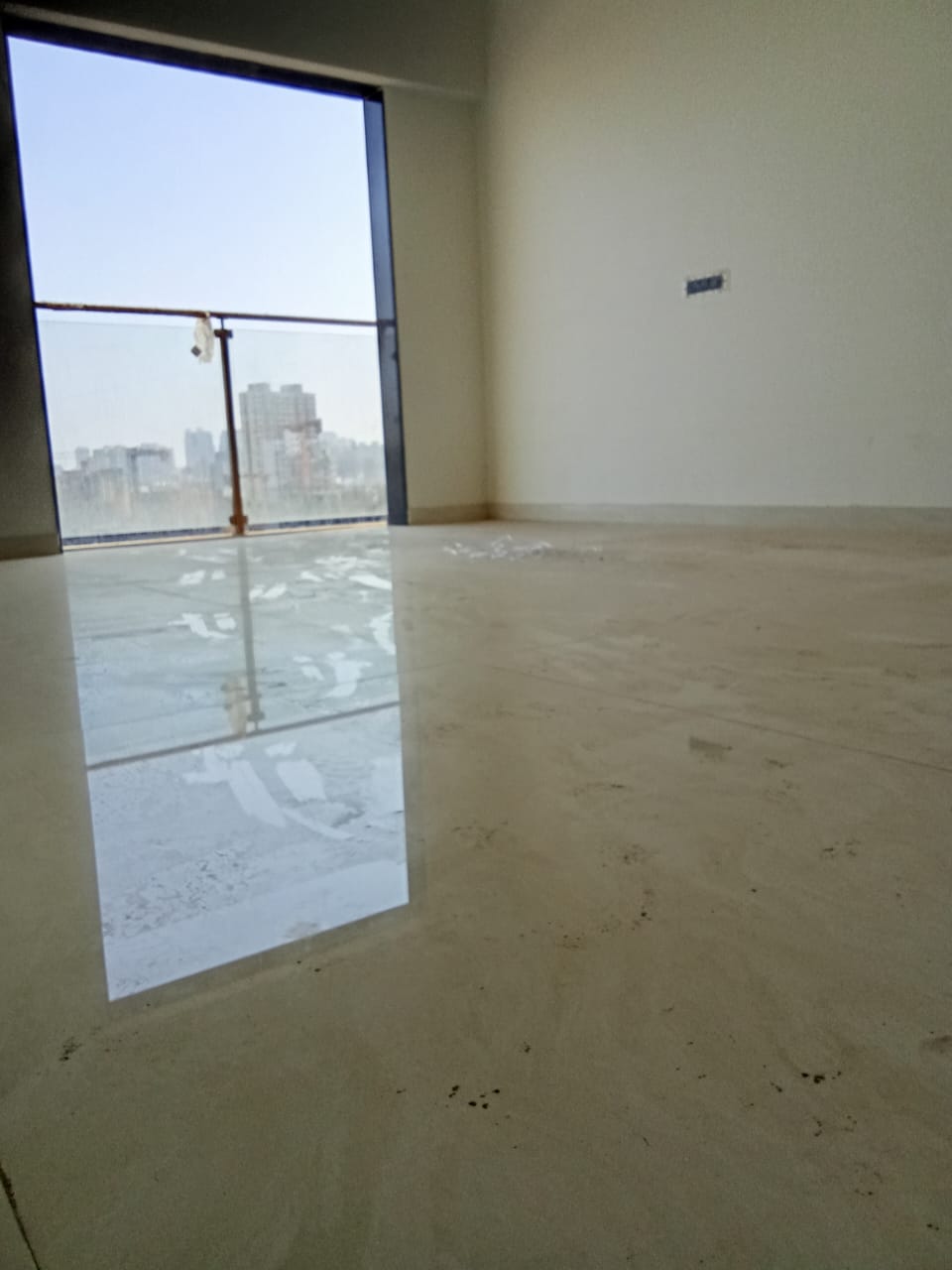 2 BHK 800 Sq.Ft. Apartment in Mhada Sector R3